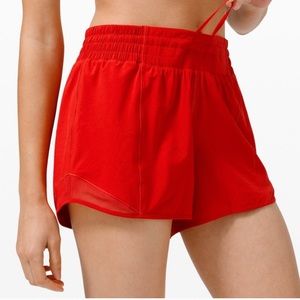 RED LULULEMON HOTTY HOT SIZE 4 4”
